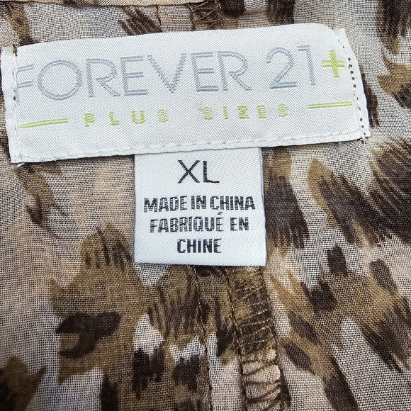Forever 21 Plus Short Sleeve Animal Print Sheer Tunuic Size XL - Picture 8 of 9